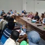 Ratusan Nelayan di Buton Datangi Kantor DPRD, Ternyata Ini Penyebabnya Ratusan Nelayan di Buton Datangi Kantor DPRD, Ternyata Ini Penyebabnya