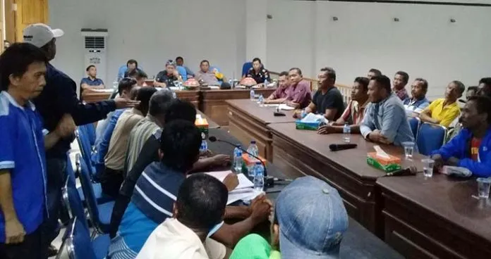 Ratusan Nelayan di Buton Datangi Kantor DPRD, Ternyata Ini Penyebabnya