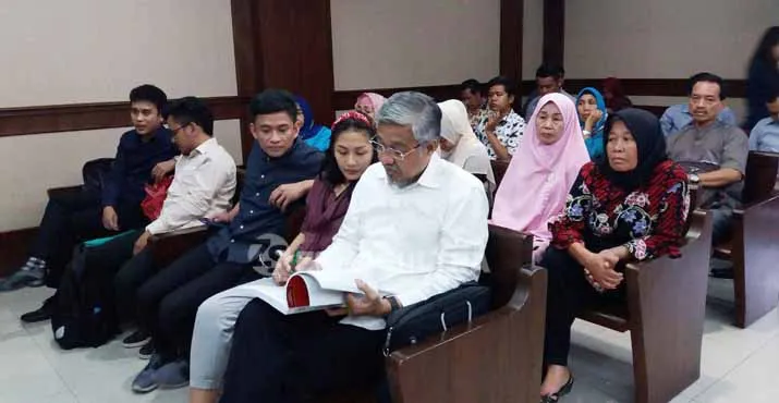 Mengutip Pledoi Bung Karno, Nur Alam: Biarlah Nasib Pemimpin Begitu