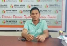 Terkait Bagi-bagi Sarung dan Kacamata Tim Aman, Begini Penjelasan Panwaslu Bombana Ketua Panitia Pengawas Pemilu (Panwaslu) Bombana, Hasdin Nompo
