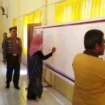Polres Wakatobi Teken Petisi Anti Hoax Polres Wakatobi Teken Petisi Anti Hoax
