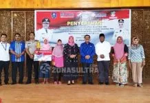 32.231 Warga Wakatobi Dapat Bantuan PKH 32.231 Warga Wakatobi Dapat Bantuan PKH