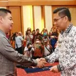 Sulkarnain Resmi Jadi Plt Wali Kota Kendari Zulkarnain Resmi Jadi Plt Wali Kota Kendari
