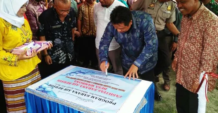 sarana_air_bersih Bupati Muna Resmikan Sarana Air Bersih di Desa Wambona