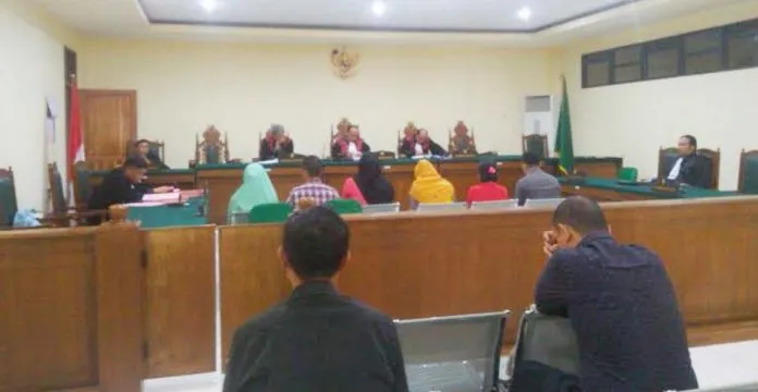 Enam Terdakwa Kasus OTT Dikbud Konsel Dituntut 1,6 Bulan Penjara