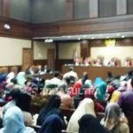 Hakim Tipikor Kabulkan Pembukaan Blokir Aset Nur Alam Hakim Tipikor Kabulkan Pembukaan Blokir Aset Nur Alam