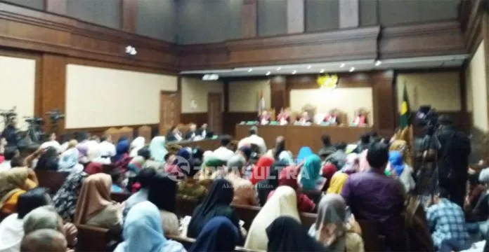 Hakim Tipikor Kabulkan Pembukaan Blokir Aset Nur Alam