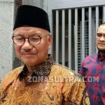 Usai Umroh, Bupati Konsel Langsung Jenguk Asrun Bupati Konawe Selatan (Konsel) Surunuddin Dangga