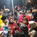 Pilwali Baubau, Tampil Manis ‘Pede’ Akan Menang Pilwali Baubau, Tampil Manis 'Pede' Akan Menang