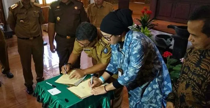 Kembangkan Ekonomi Kreatif, Pemda Wakatobi Teken MoU dengan Bekraf