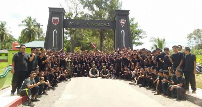 Mako_Yonif_725_Woroagi Mahasiswa Teknik UHO Gandeng Mako Yonif 725 Woroagi Deklarasi Perangi Hoax