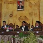 HUT ke 54 Sultra Jadikan DPRD Terus Bersinergi dengan Pemerintah HUT ke 54 Sultra Jadikan DPRD Terus Bersinergi dengan Pemerintah
