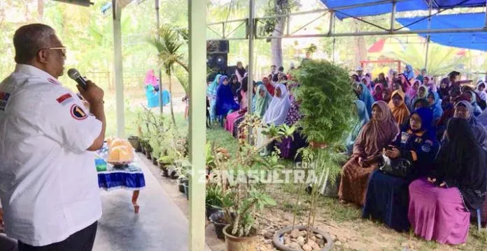 Kunjungi Petani Konsel, Ali Mazi Janji Beri Pupuk Gratis 5 Tahun