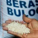 Bulog Janji Ganti Rastra Tak Layak Konsumsi di Buton Bulog Janji Ganti Rastra Tak Layak Konsumsi di Buton