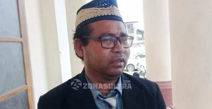 Ketua Komisi Pemilihan Umum Daerah (KPUD) Kabupaten Buton Burhan