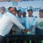 Peringati Hari Bumi, Pemkot Kendari Lakukan Aksi Bersih Pantai Peringati Hari Bumi, Pemkot Kendari Lakukan Aksi Bersih Pantai