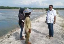 Serap Keluhan Petani Tambak Konsel, Ini Janji Hugua Jika Menang Pilgub Sultra Serap Keluhan Petani Tambak Konsel, Ini Janji Hugua Jika Menang Pilgub Sultra