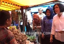 Kemendag Sidak Harga Sembako di Pasar Mandonga Kendari Kemendag Sidak Harga Sembako di Pasar Mandonga Kendari