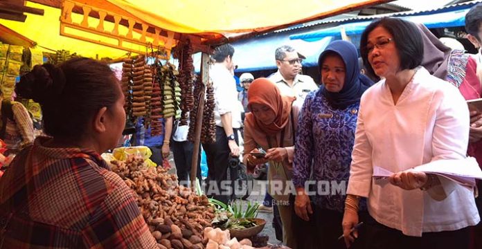 Kemendag Sidak Harga Sembako di Pasar Mandonga Kendari