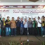 Puluhan Jurnalis Kendari Deklarasikan Komunitas Jurnalis Jalan-Jalan Puluhan Jurnalis Kendari Deklarasikan Komunitas Jurnalis Jalan-Jalan