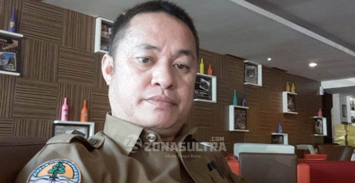 Kepala KPHP Bina Wahana XIX Konut Marwan Khalik