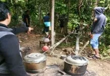 Polres Konawe Grebek Pabrik Miras Tradisional Polres Konawe Grebek Pabrik Miras Tradisional