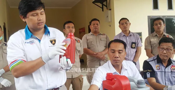 Polda Sultra Amankan 1.274 Kemas Oli Palsu