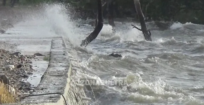ombak, gelombang tinggi