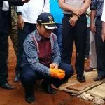 La Bakry Resmikan Peletakan Batu Pertama Pembangunan Sejuta Rumah La Bakry Resmikan Peletakan Batu Pertama Pembangunan Sejuta Rumah