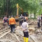 Pencarian Korban Banjir di Kolut Berlanjut, SAR Bentuk Tiga Regu Pencarian Korban Banjir di Kolut Berlanjut, SAR Bentuk Tiga Regu