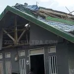 Lima Rumah di Konut Rusak Dihantam Puting Beliung Lima Rumah di Konut Rusak Dihantam Puting Beliung