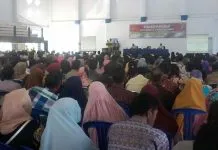 Bertemu Ribuan Orang Tua Casis Polisi, Kapolda Sultra Janjikan Rekrutmen Jujur Bertemu Ribuan Orang Tua Casis Polisi, Kapolda Sultra Janjikan Rekrutmen Jujur