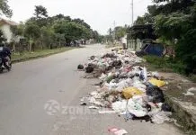 Warga Keluhkan Tumpukan Sampah di Sejumlah Ruas Jalan Konawe Warga Keluhkan Tumpukan Sampah di Sejumlah Ruas Jalan Konawe