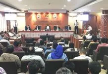 Sidang Putusan DKPP, Ketua KPU Kabupaten Kolaka Diberhentikan Sidang Putusan DKPP, Ketua KPU Kabupaten Kolaka Diberhentikan