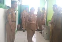 Pantau Pelaksanaan UNBK, Pj Sekda Sultra Sebut Tidak Ada Kendala Pantau Pelaksanaan UNBK, Pj Sekda Sultra Sebut Tidak Ada Kendala