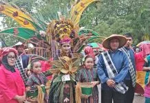 Ikon Putri Wakawondu Dari Butur Meriahkan Karnaval Halo Sultra 2018 Ikon Putri Wakawondu Dari Butur Meriahkan Karnaval Halo Sultra 2018