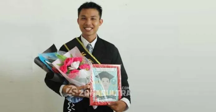 wisudawan_terbaik1 Meraih IPK 3,95, Tawakal putra daerah Kabupaten Konawe Utara (Konut)