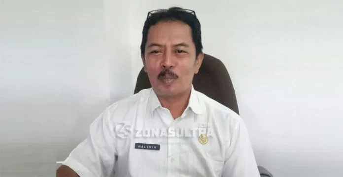 Kepala bidang (Kabid) Distribusi dan Pengembangan Perdagangan Dinas Perdagangan Kabupaten Buton Halidin