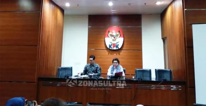 KPK Tetapkan Bupati Busel Sebagai Tersangka Suap Proyek Rujab