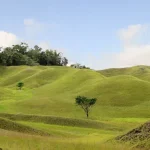 Lima Objek Wisata Alam di TNRAW yang Bisa Kamu Kunjungi Bukit Modus