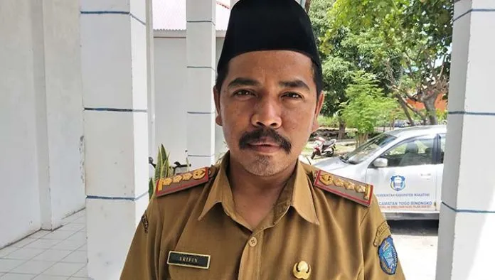 arifin_camat_binongko Camat Togo Binongko Arifin