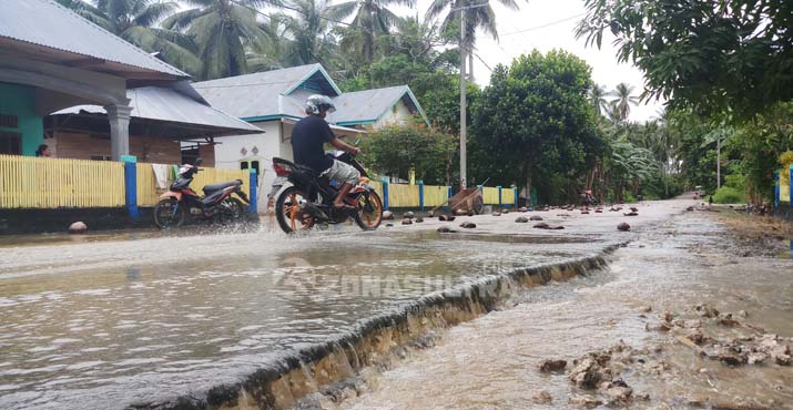 Hujan Deras, Banjir Rendam Desa Komala di Wakatobi