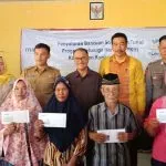 Bupati Konsel Janji Beri Bantuan Menyerupai PKH pada Masyarakatnya Bupati Konsel Janji Beri Bantuan Menyerupai PKH pada Masyarakatnya