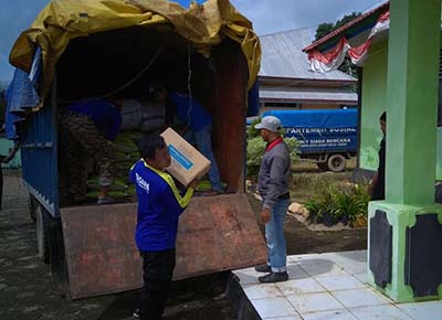 Berikan Bantuan Korban Banjir Konut, Haerul Saleh Minta Masyarakat Perhatikan Lingkungan