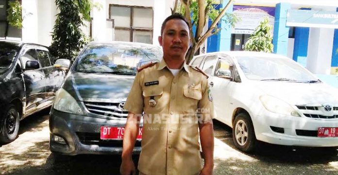 Kepala Bidang Perdangangan Disperindagkop Bombana Abdul Hajar Aswad