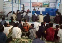 Bukber di Pondok Pesantren Ibnu Abbas, Polres Muna Beri Bantuan Alquran Bukber di Pondok Pesantren Ibnu Abbas, Polres Muna Beri Bantuan Alquran