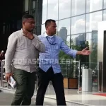 Tiba di KPK, Bupati Busel Langsung Jalani Pemeriksaan Tiba di KPK, Bupati Busel Langsung Jalani Pemeriksaan