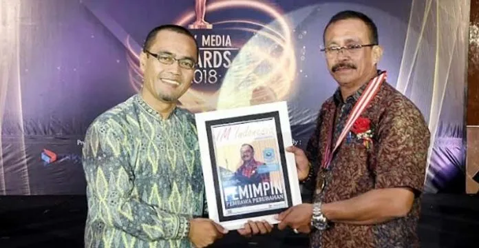 Samahuddin Jadi Bupati Inspiratif 2018 Versi 7 Sky