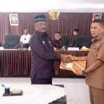 DPRD Buteng Paripurnakan 8 Raperda DPRD Buteng Paripurnakan 8 Raperda
