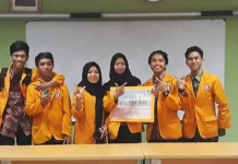 Wakil UHO Juara Dua Karya Tulis Ilmiah Economics Expo 2018 Wakil UHO Juara Dua Karya Tulis Ilmiah Economics Expo 2018